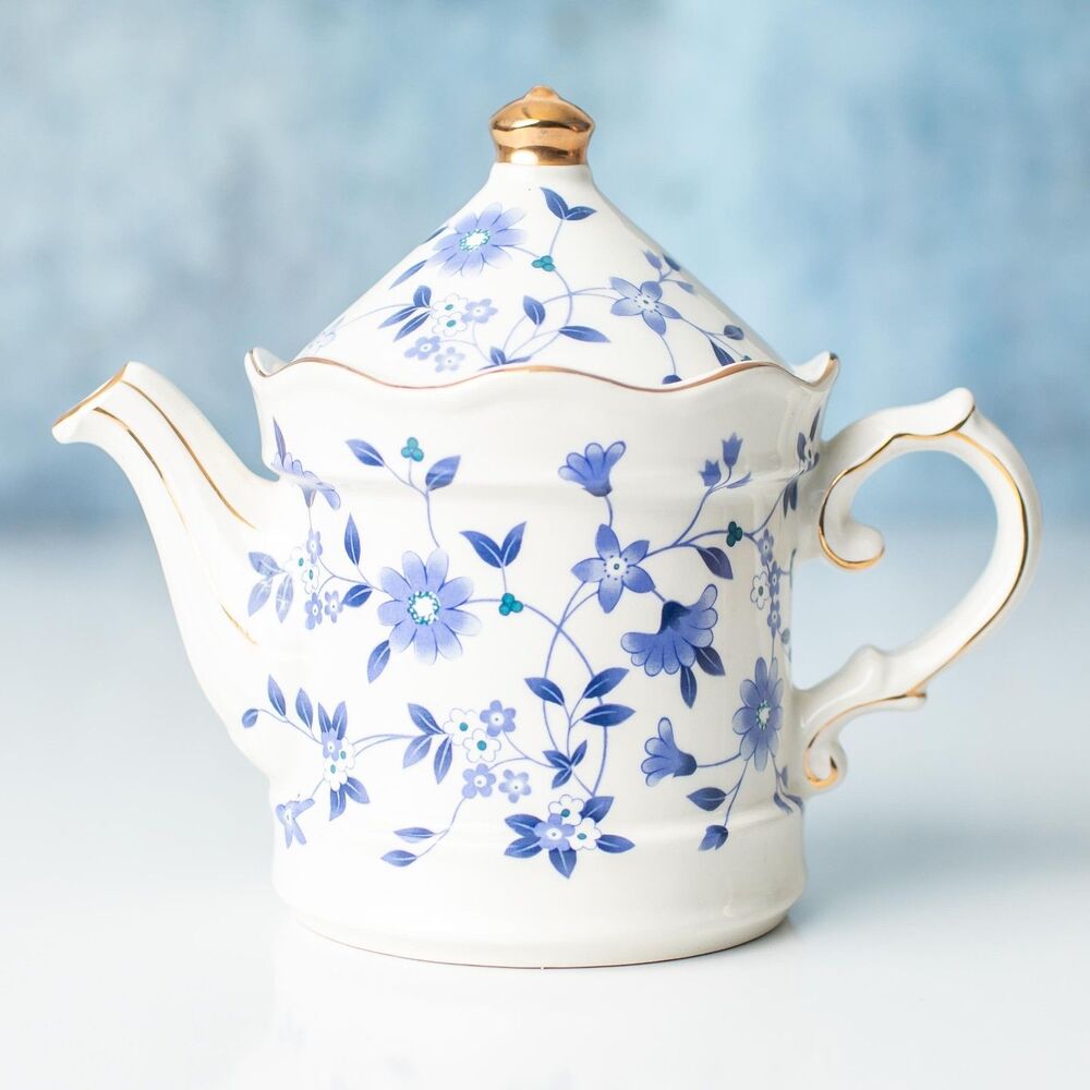 Vintage Sadler Windsor England Porcelain Teapot Blue Floral Gold Trim Lidded 6"